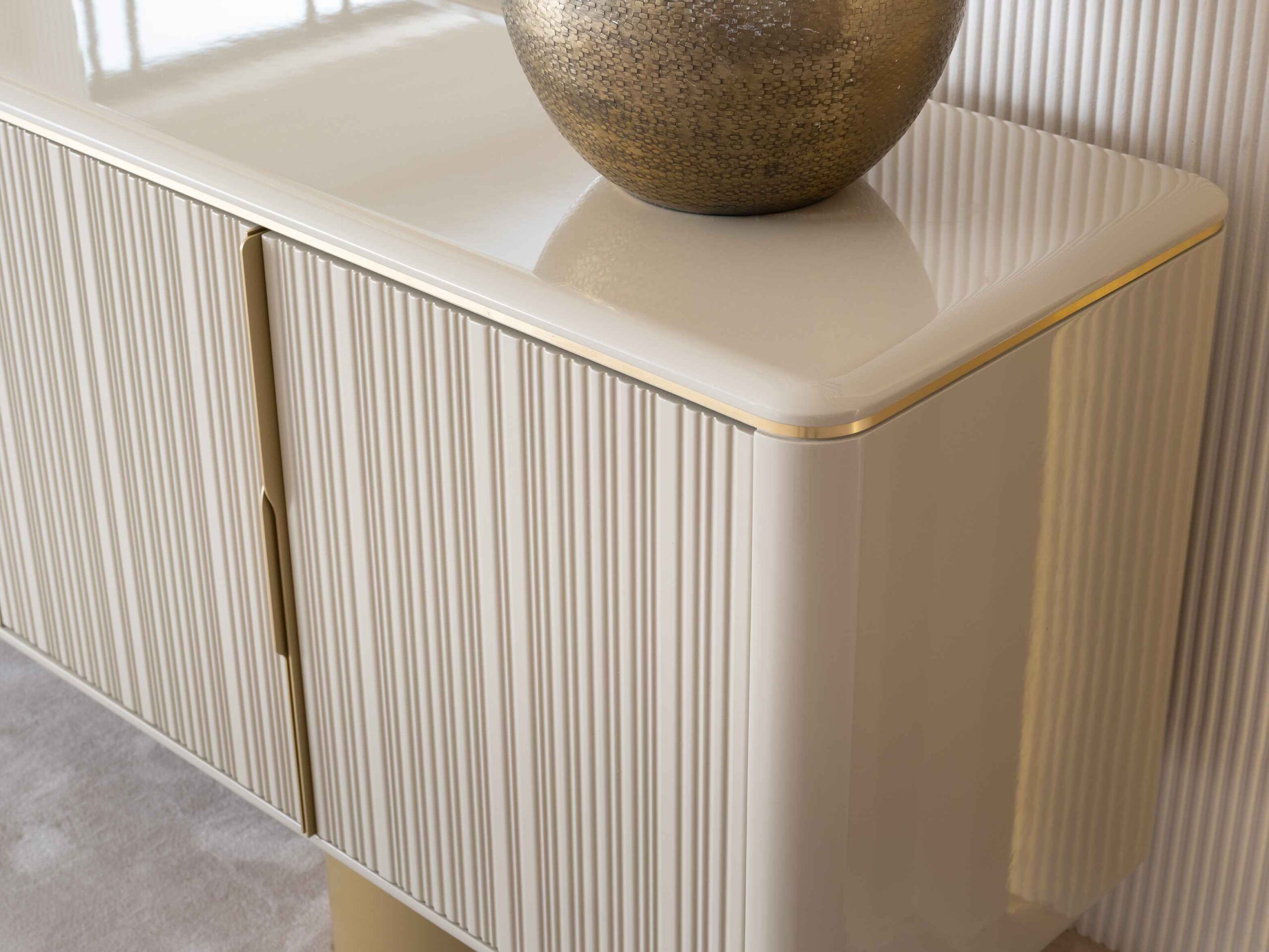 Festival Sideboard - Image 4